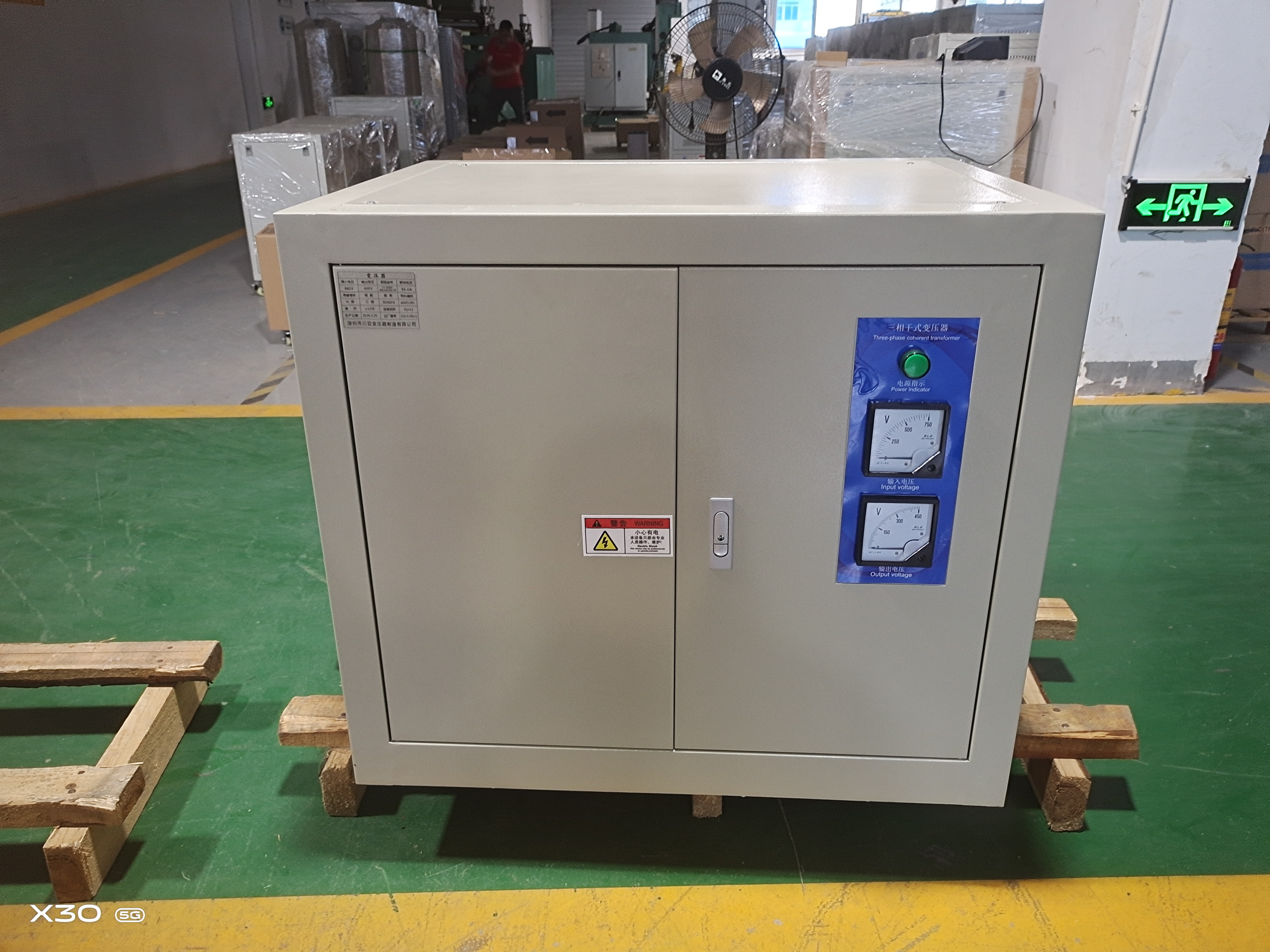 精准适配用电需求 三相与单相隔离变压器场景应用各有侧重